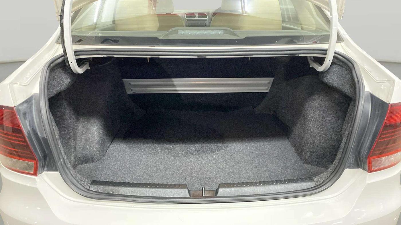 2019 Volkswagen Vento HIGHLINE 1.6 MPI, Petrol, Manual, 4,517 km, Boot Open Zoomed View