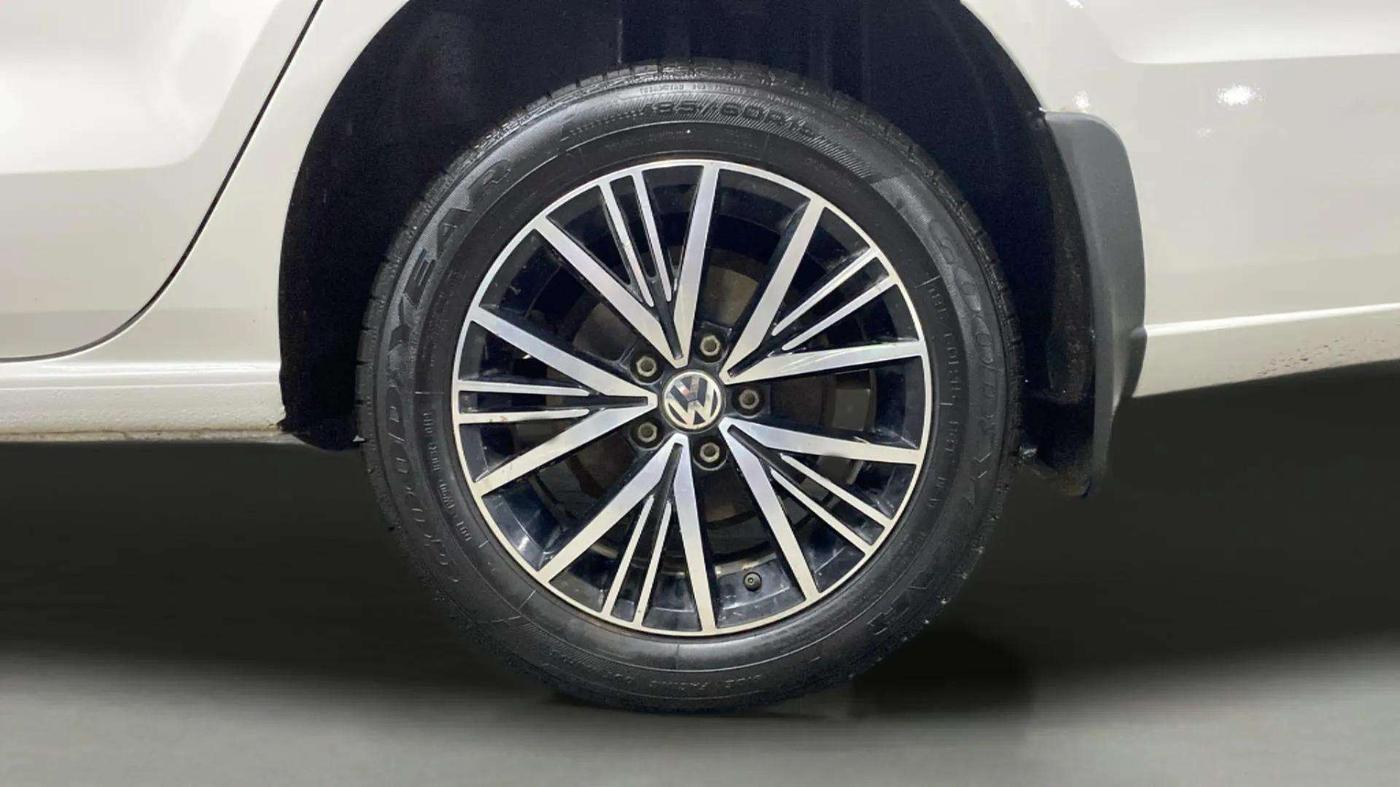 2019 Volkswagen Vento HIGHLINE 1.6 MPI, Petrol, Manual, 4,517 km, Left Rear Wheel