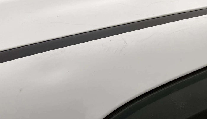 2018 Hyundai Elite i20 MAGNA EXECUTIVE 1.2, Petrol, Manual, 48,397 km, Right C pillar - Minor scratches