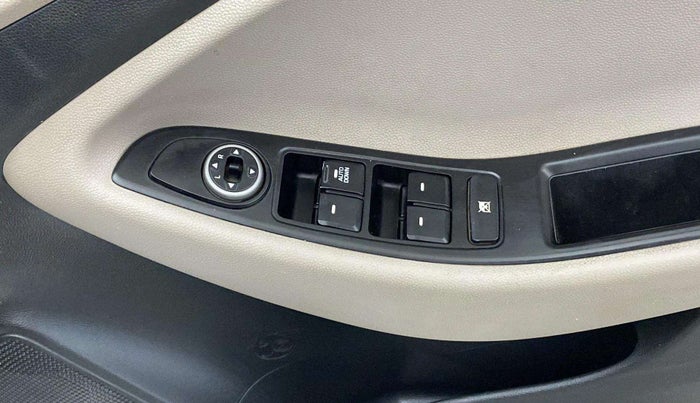 2018 Hyundai Elite i20 MAGNA EXECUTIVE 1.2, Petrol, Manual, 48,397 km, Right front window switch / handle - Child Switch not working for windows