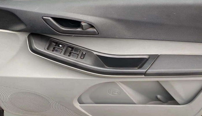2021 Tata Tiago XT PETROL, Petrol, Manual, 31,594 km, Driver Side Door Panels Control
