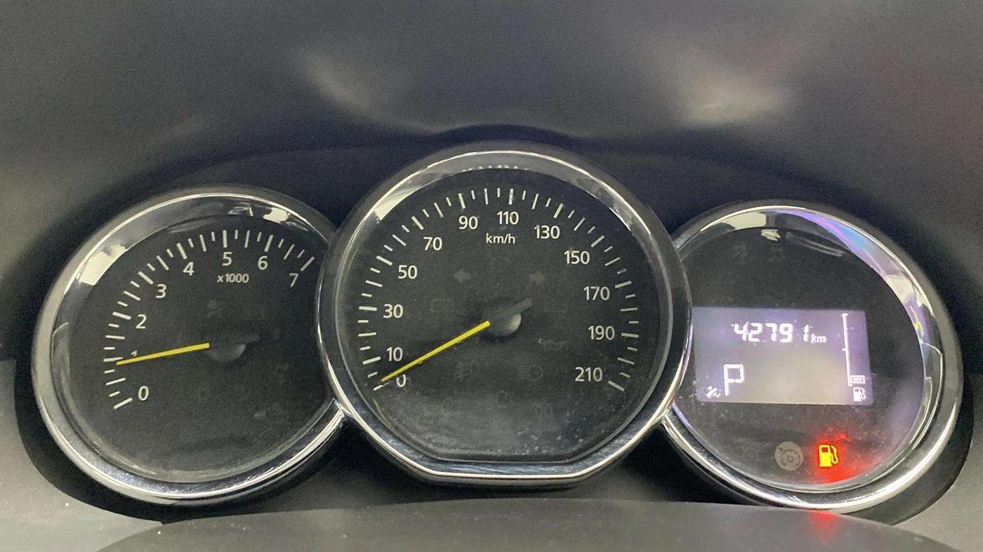 2017 Renault Duster RXS CVT, Petrol, Automatic, 42,921 km, Odometer Image
