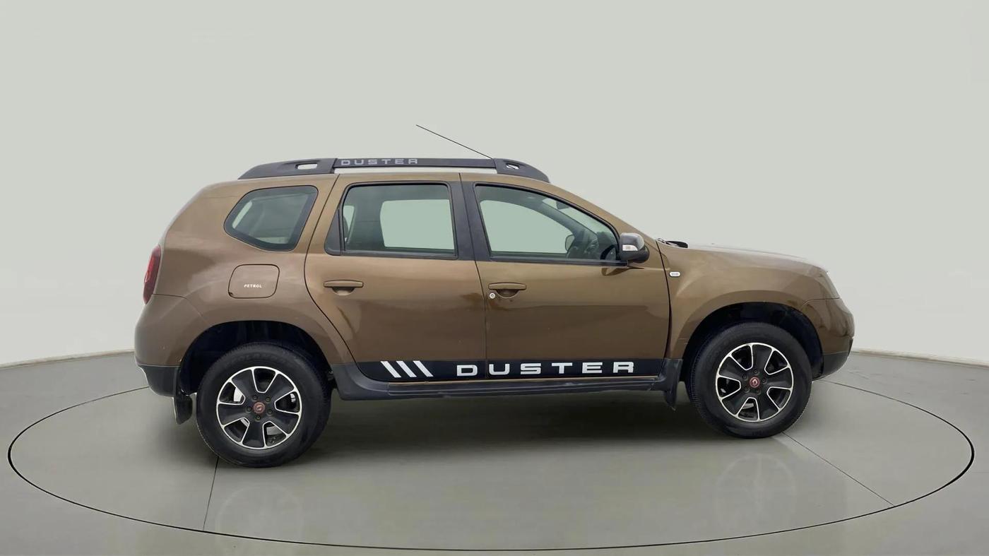 2017 Renault Duster RXS CVT, Petrol, Automatic, 42,921 km, Right Side View