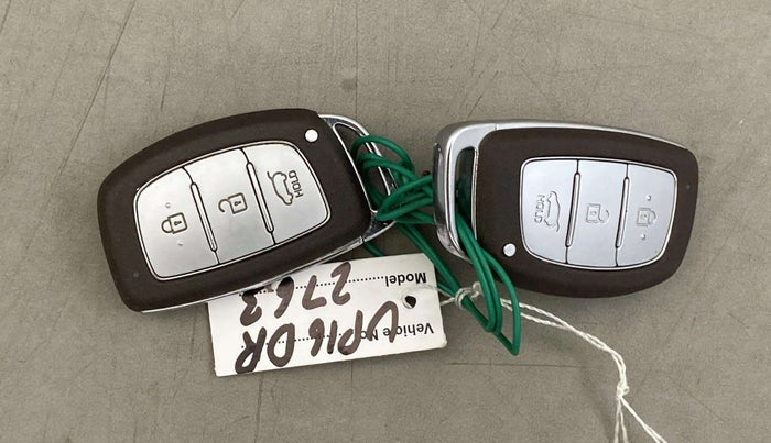 2023 Hyundai VENUE SX 1.2 PETROL, Petrol, Manual, 8,292 km, Key Close Up