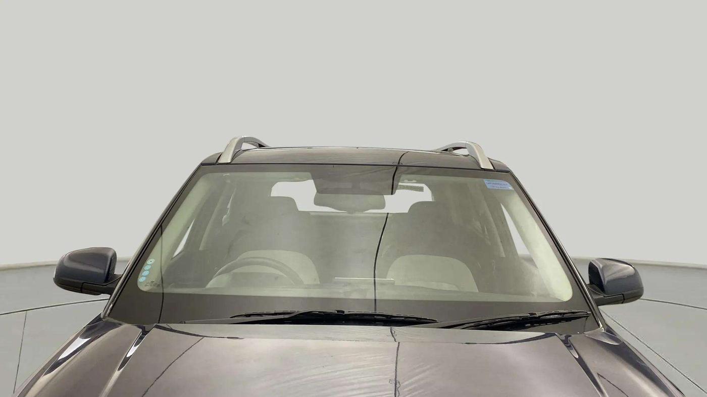 2023 Hyundai VENUE SX 1.2 PETROL, Petrol, Manual, 8,292 km, Front Windshield