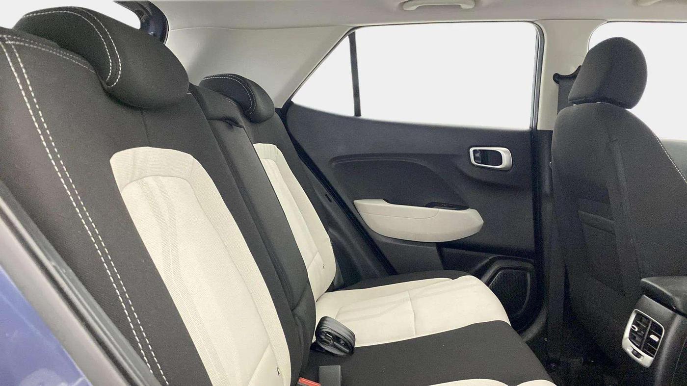2023 Hyundai VENUE SX 1.2 PETROL, Petrol, Manual, 8,292 km, Right Side Rear Door Cabin