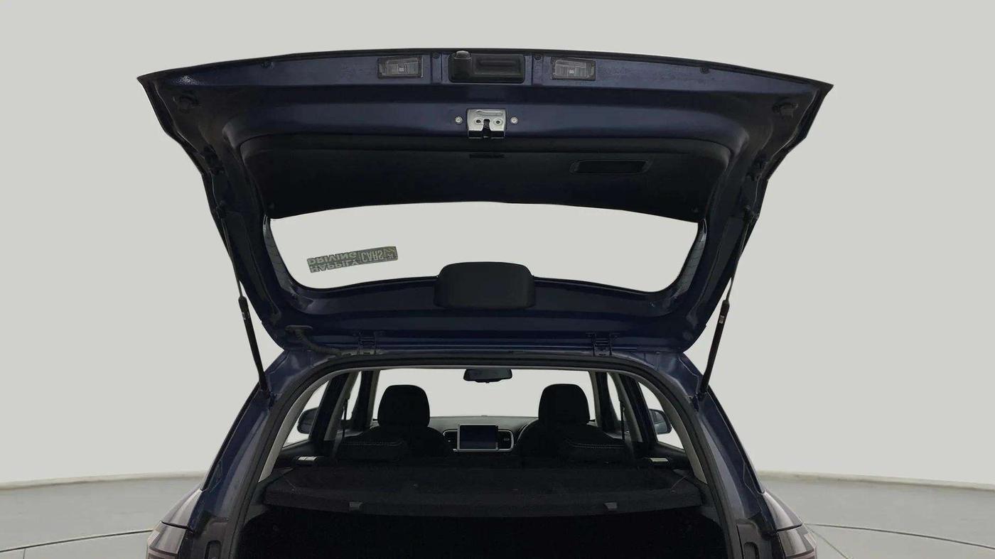 2023 Hyundai VENUE SX 1.2 PETROL, Petrol, Manual, 8,292 km, Boot Door Open