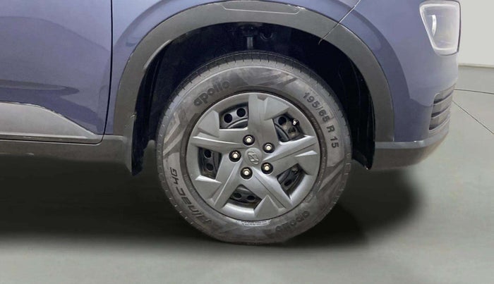 2023 Hyundai VENUE SX 1.2 PETROL, Petrol, Manual, 8,292 km, Right Front Wheel