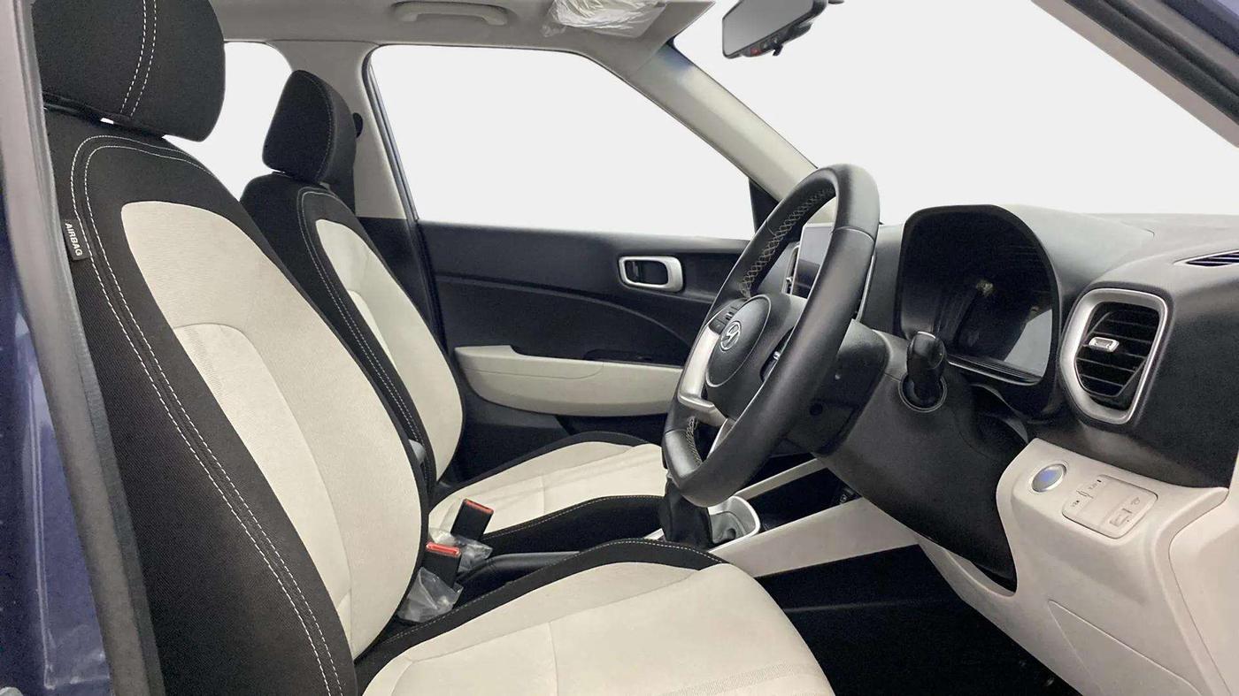2023 Hyundai VENUE SX 1.2 PETROL, Petrol, Manual, 8,292 km, Right Side Front Door Cabin