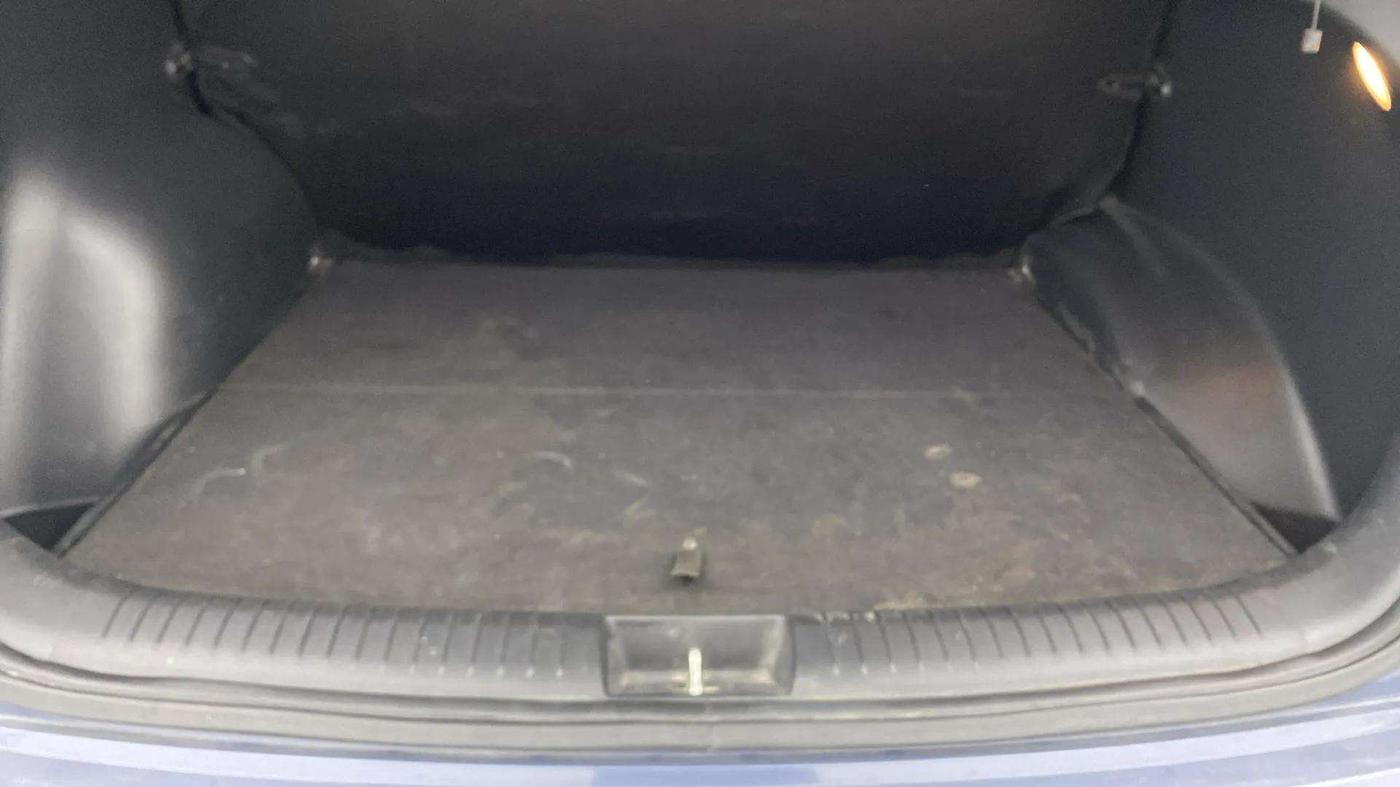 2016 Hyundai Creta SX PLUS 1.6 PETROL, Petrol, Manual, 80,831 km, Boot Inside