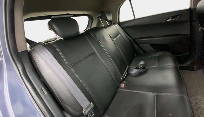 2016 Hyundai Creta SX PLUS 1.6 PETROL, Petrol, Manual, 80,813 km, Right Side Rear Door Cabin