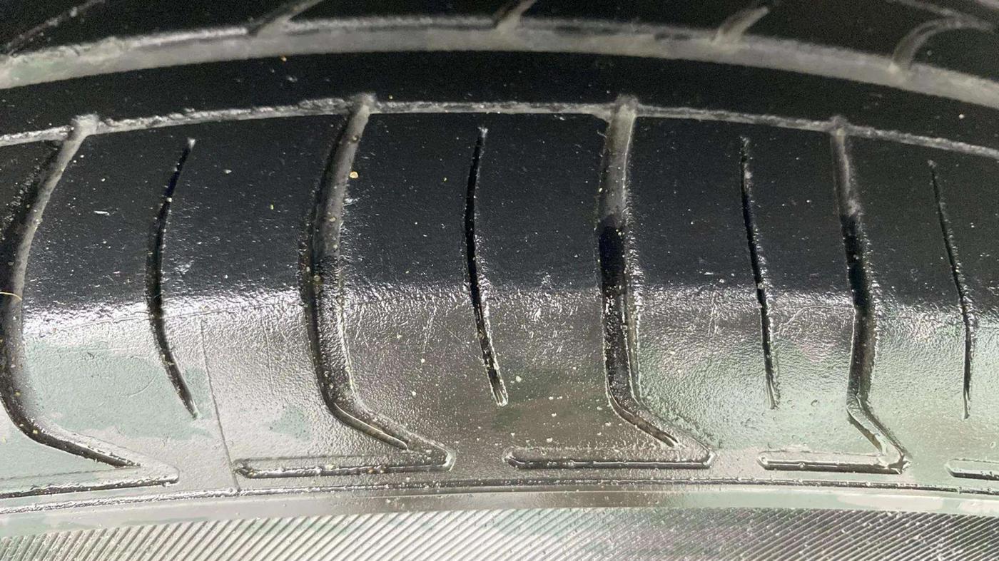 2016 Hyundai Creta SX PLUS 1.6 PETROL, Petrol, Manual, 80,831 km, Right Front Tyre Tread