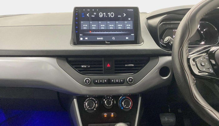 2022 Tata NEXON XMA SUNROOF PETROL, Petrol, Automatic, 23,825 km, Air Conditioner