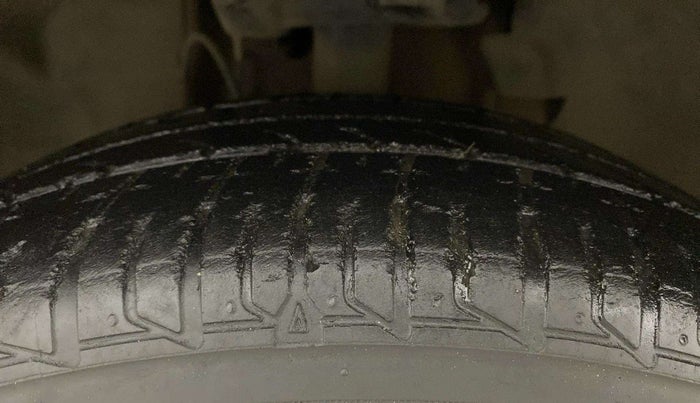 2017 Tata Tiago XZ PETROL, Petrol, Manual, 35,996 km, Left Front Tyre Tread