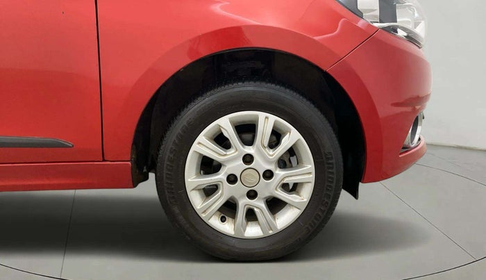 2017 Tata Tiago XZ PETROL, Petrol, Manual, 35,996 km, Right Front Wheel