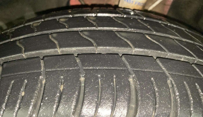 2020 Tata ALTROZ XT PETROL, Petrol, Manual, 7,610 km, Left Front Tyre Tread