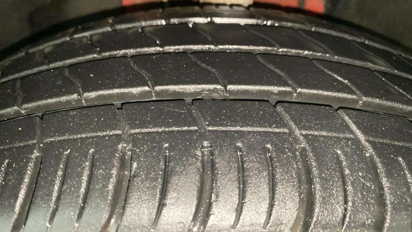 2020 Tata ALTROZ XT PETROL, Petrol, Manual, 7,610 km, Right Front Tyre Tread