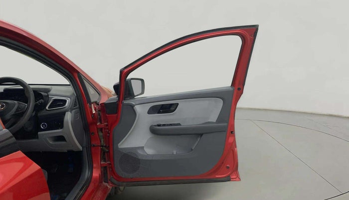 2020 Tata ALTROZ XT PETROL, Petrol, Manual, 7,610 km, RHS Front Door