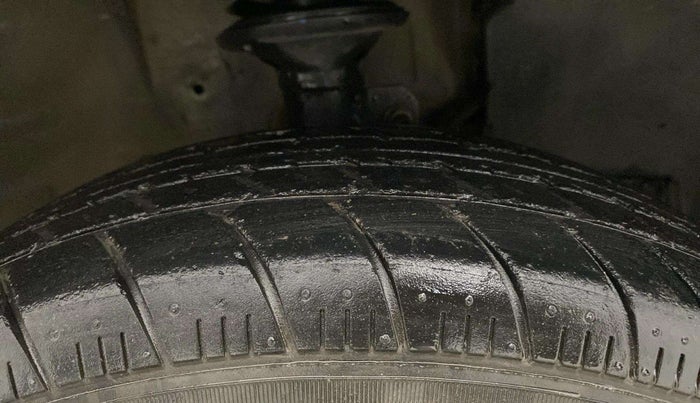 2019 Maruti New Wagon-R LXI CNG 1.0, CNG, Manual, 41,047 km, Right Front Tyre Tread