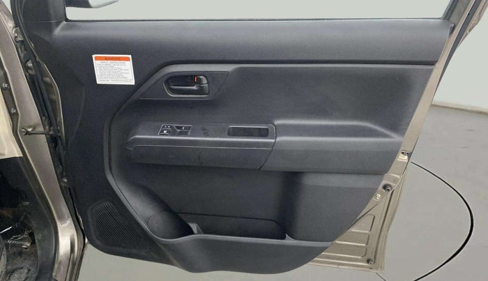 2019 Maruti New Wagon-R LXI CNG 1.0, CNG, Manual, 41,047 km, Driver Side Door Panels Control