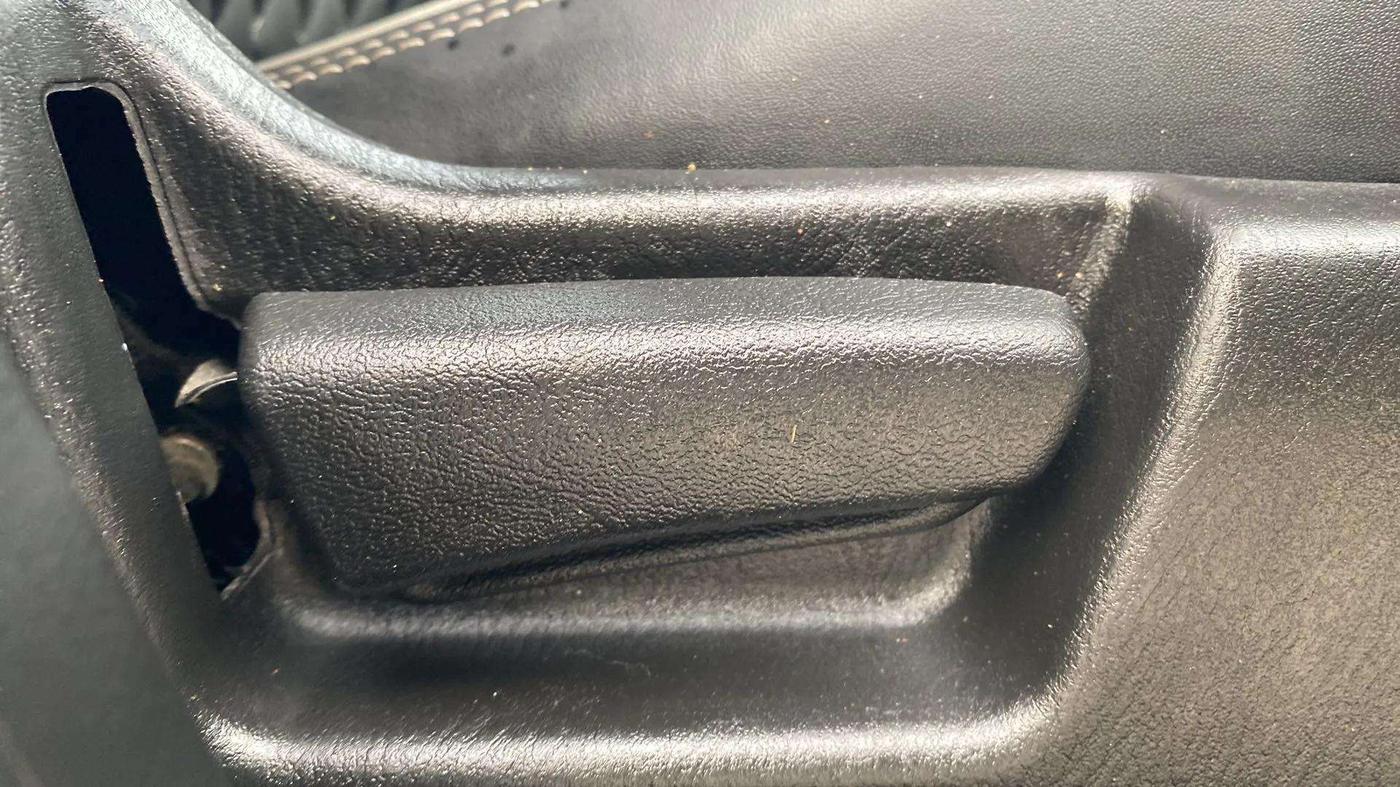 2021 Maruti Alto VXI PLUS, Petrol, Manual, 16,991 km, Driver Side Adjustment Panel