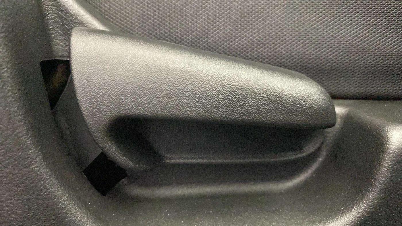 2014 Maruti Wagon R 1.0 LXI, Petrol, Manual, 72,697 km, Driver Side Adjustment Panel