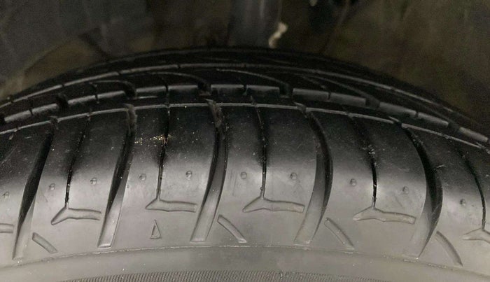 2018 Maruti Baleno ZETA PETROL 1.2, Petrol, Manual, 51,534 km, Left Front Tyre Tread