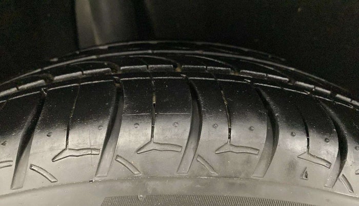 2018 Maruti Baleno ZETA PETROL 1.2, Petrol, Manual, 51,534 km, Right Rear Tyre Tread