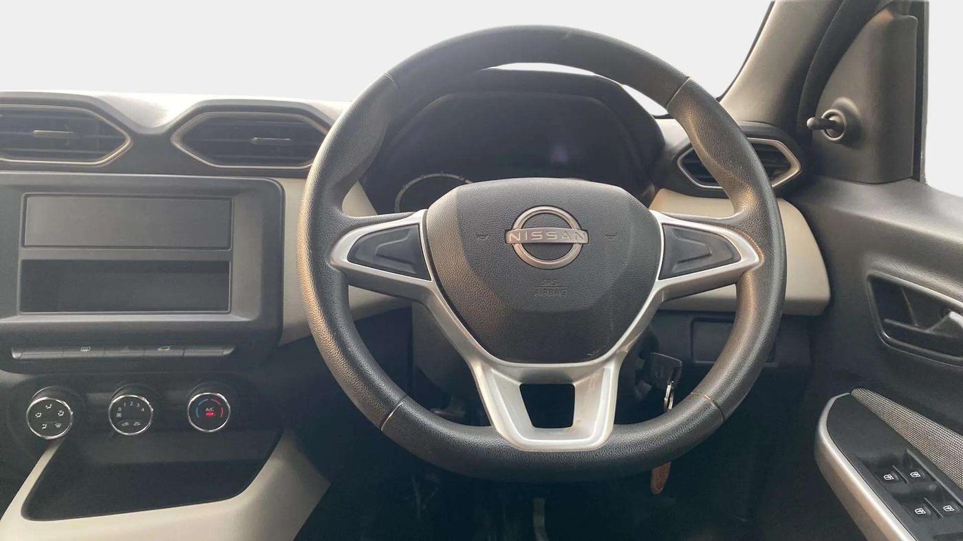2021 Nissan MAGNITE XE, Petrol, Manual, 49,212 km, Steering Wheel Close Up