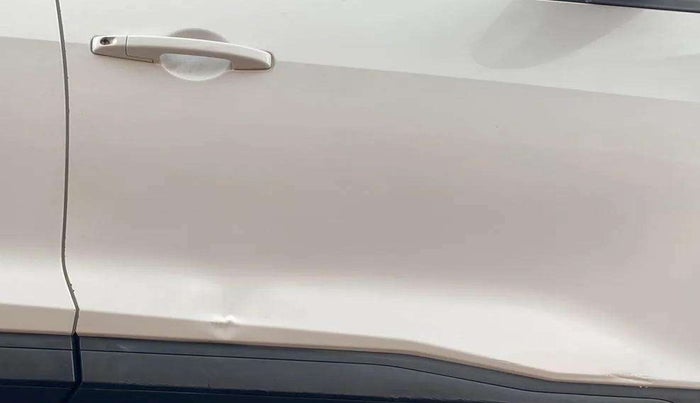 2021 Nissan MAGNITE XE, Petrol, Manual, 49,212 km, Driver-side door - Slightly dented