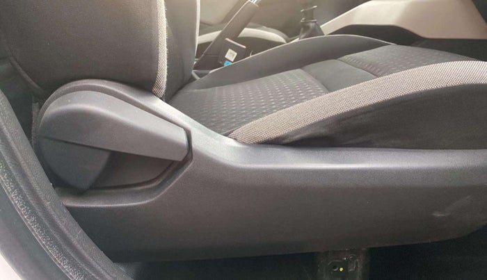 2021 Nissan MAGNITE XE, Petrol, Manual, 49,212 km, Driver Side Adjustment Panel