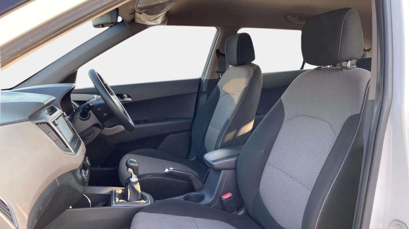 2017 Hyundai Creta SX PLUS 1.6 PETROL, Petrol, Manual, 97,976 km, Right Side Front Door Cabin