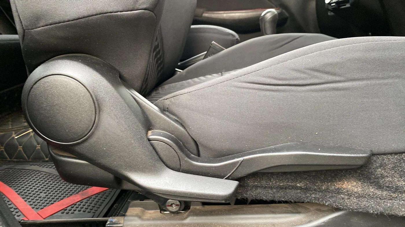 2020 Maruti Swift VXI, Petrol, Manual, 48,068 km, Driver Side Adjustment Panel