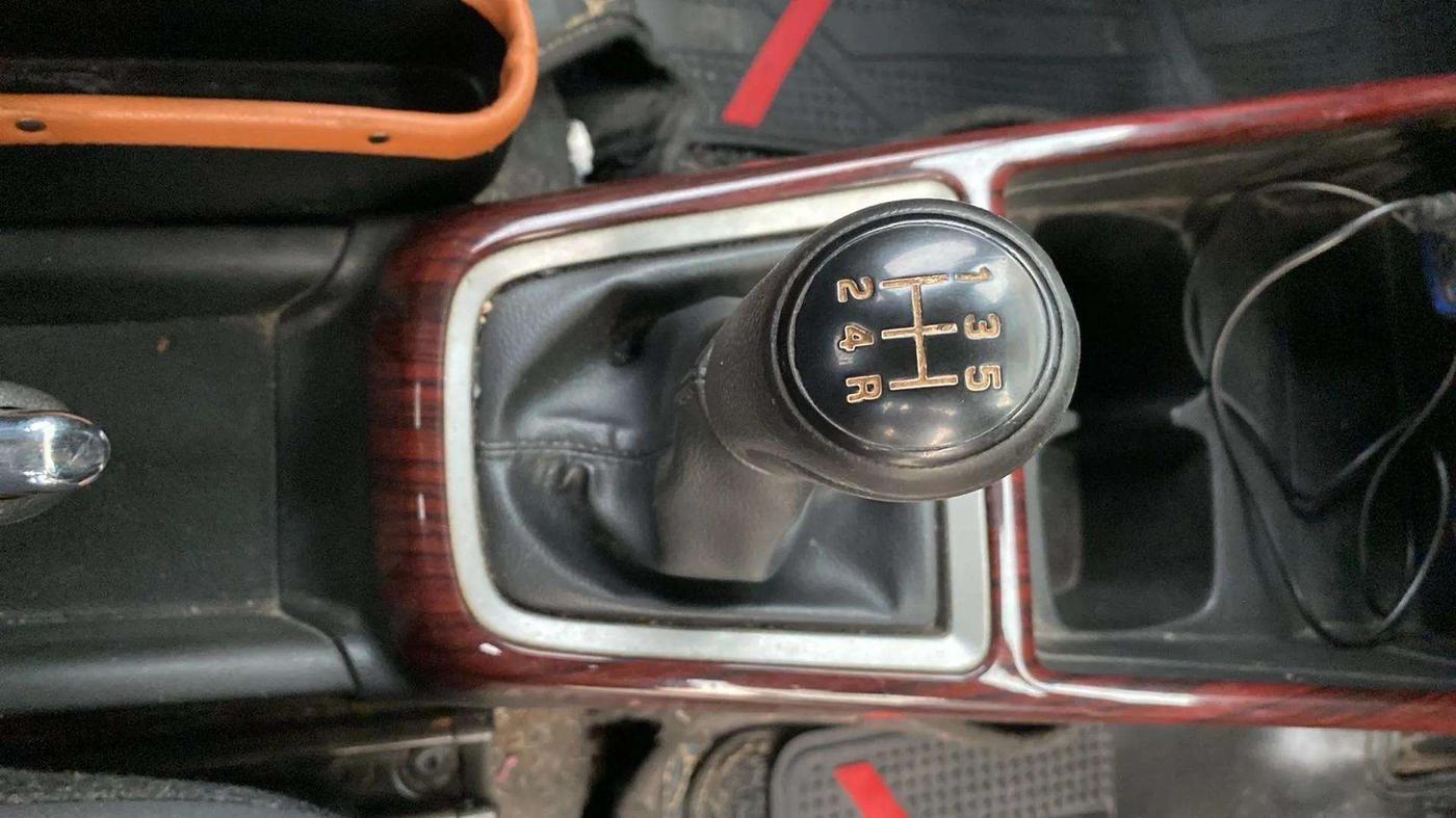 2020 Maruti Swift VXI, Petrol, Manual, 48,068 km, Gear Lever