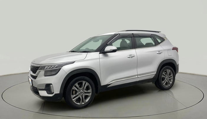 2022 KIA SELTOS HTX PETROL 1.5, Petrol, Manual, 10,414 km, Left Front Diagonal
