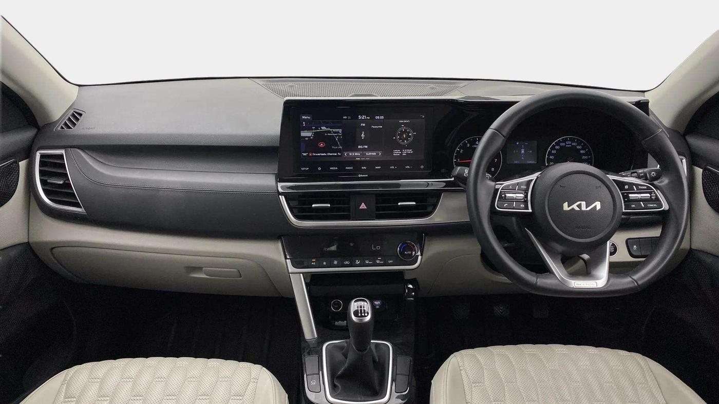 2022 KIA SELTOS HTX PETROL 1.5, Petrol, Manual, 10,414 km, Dashboard