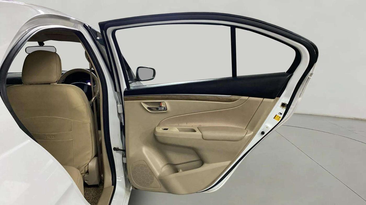 2021 Maruti Ciaz ZETA 1.5 SHVS MT PETROL, Petrol, Manual, 26,489 km, RHS Rear Door