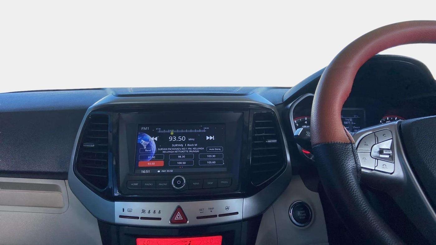 2021 Mahindra XUV300 W8 (O) 1.2 PETROL AMT, Petrol, Automatic, 46,022 km, Air Conditioner