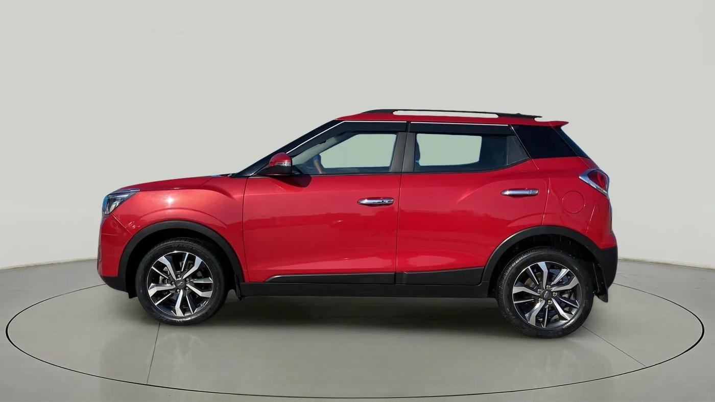 2021 Mahindra XUV300 W8 (O) 1.2 PETROL AMT, Petrol, Automatic, 46,022 km, Left Side