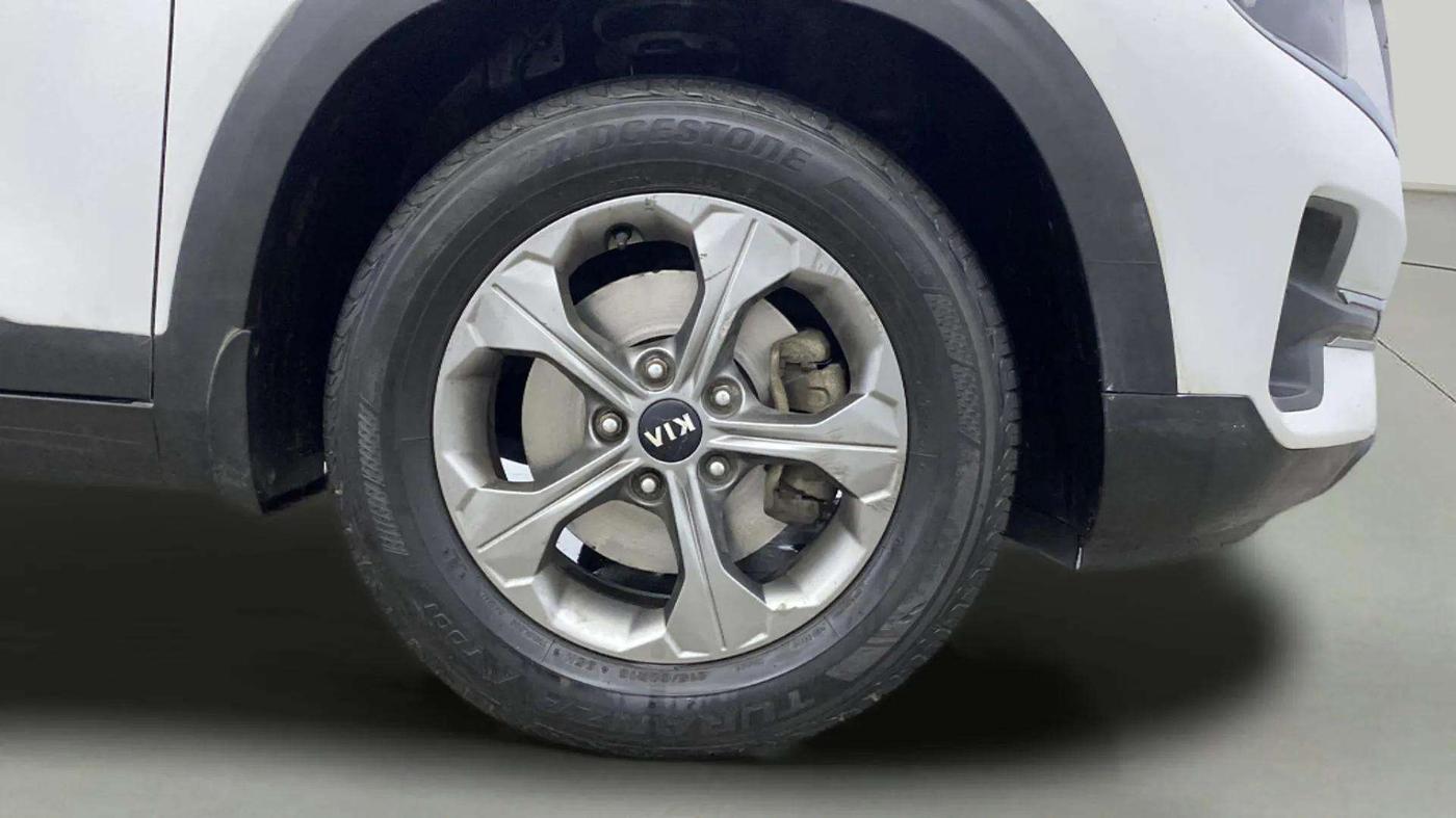 2019 KIA SELTOS HTK PLUS AT 1.5 DIESEL, Diesel, Automatic, 89,791 km, Right Front Wheel