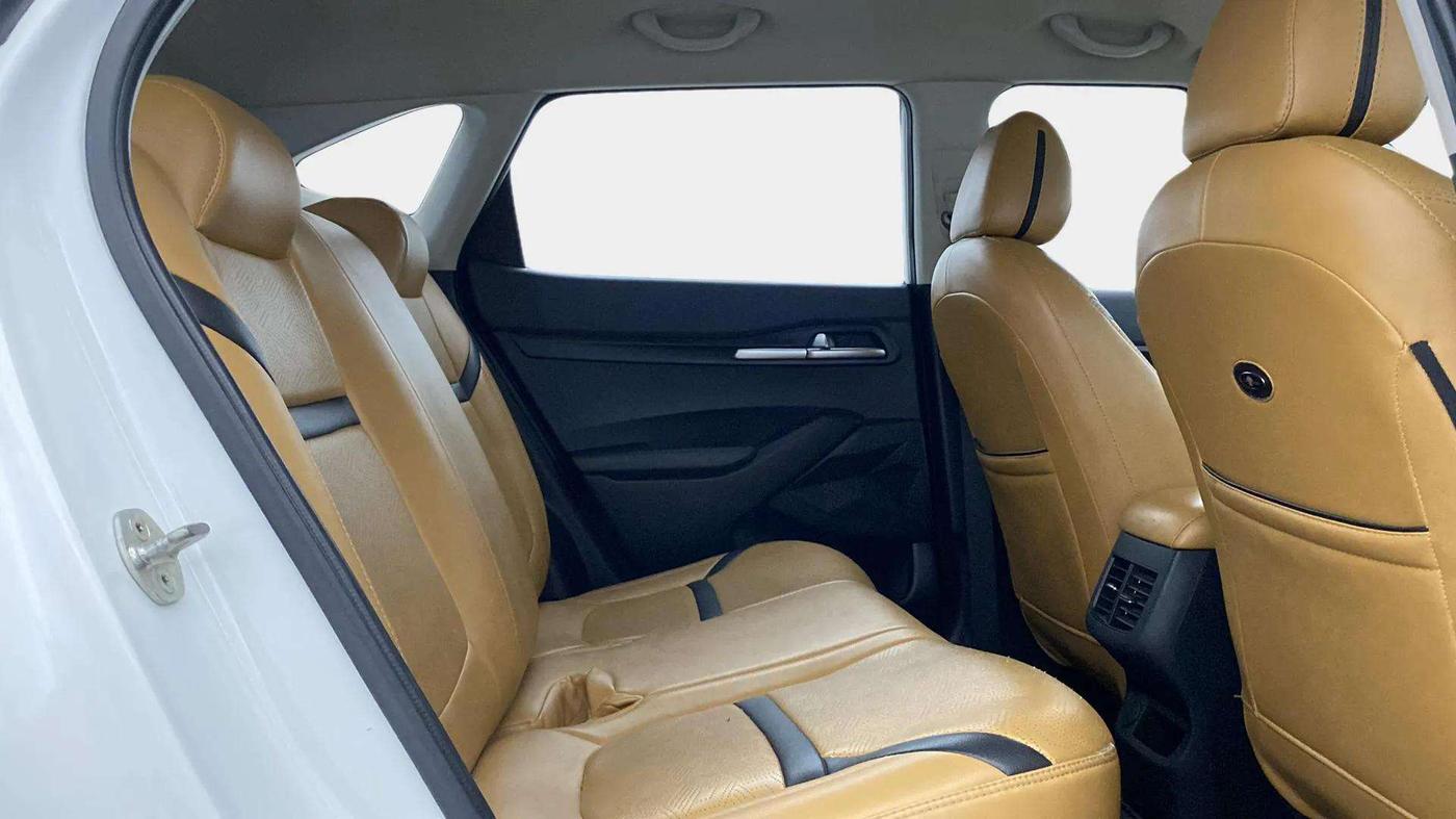 2019 KIA SELTOS HTK PLUS AT 1.5 DIESEL, Diesel, Automatic, 89,791 km, Right Side Rear Door Cabin