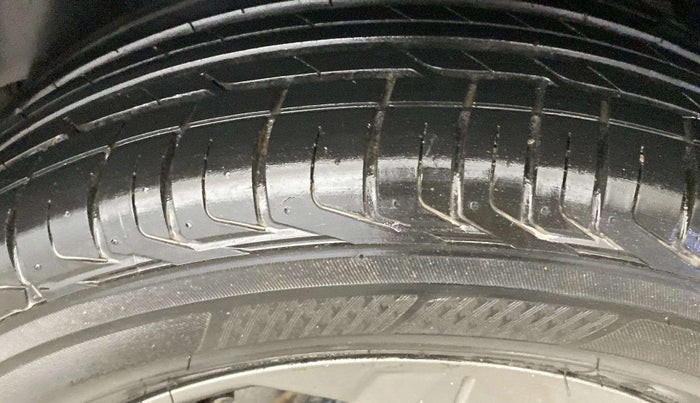 2019 KIA SELTOS HTK PLUS AT 1.5 DIESEL, Diesel, Automatic, 89,450 km, Right Rear Tyre Tread