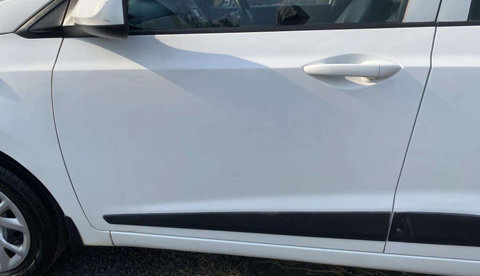 2019 Hyundai Grand i10 MAGNA 1.2 KAPPA VTVT, Petrol, Manual, 59,119 km, Front passenger door - Slightly dented