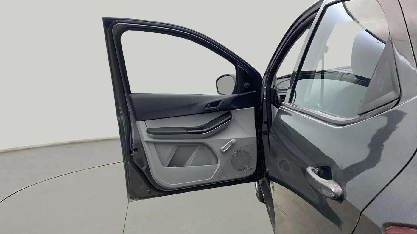 2024 Tata Tiago XE PETROL, Petrol, Manual, 13,036 km, LHS Front Door