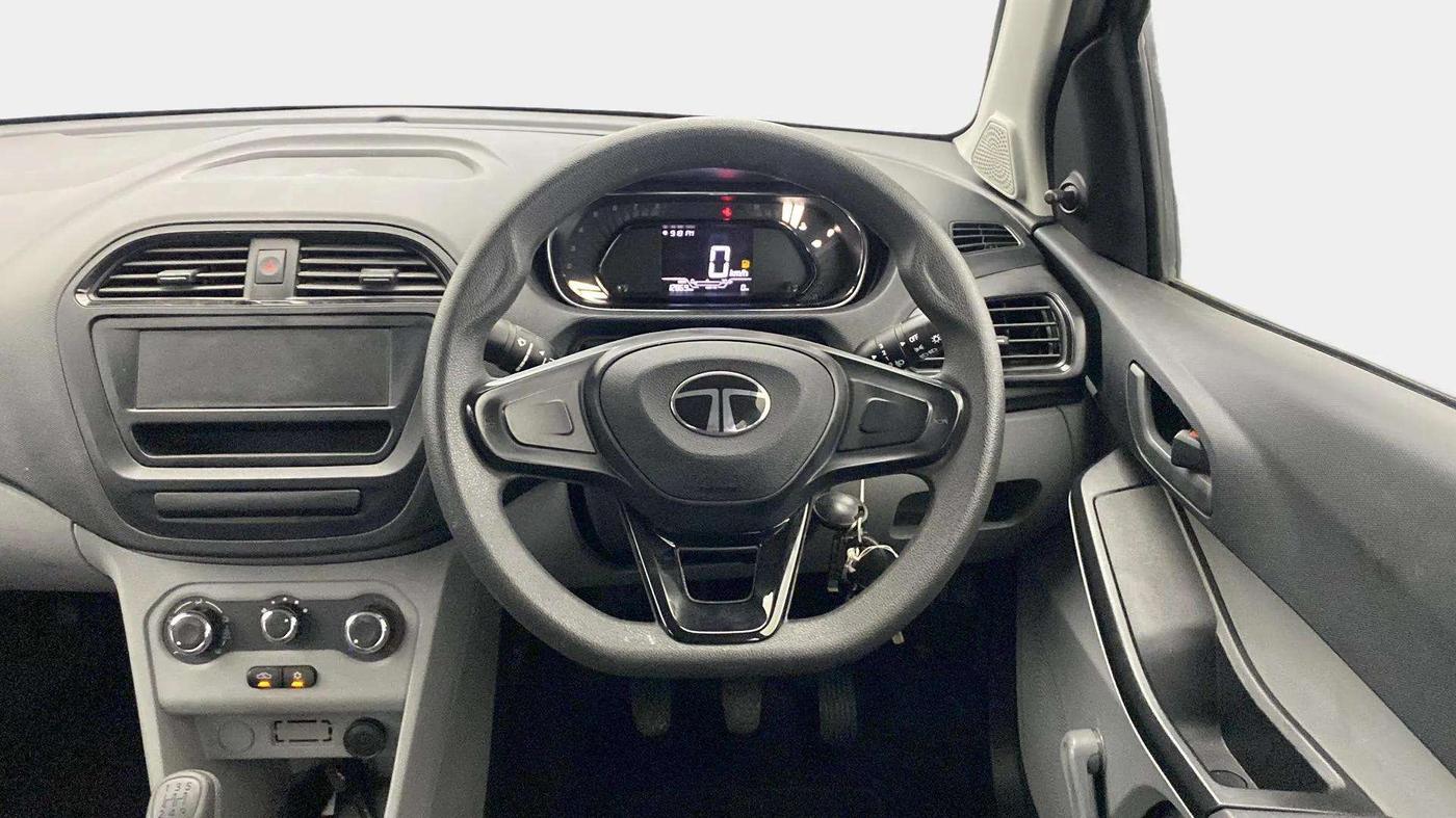 2024 Tata Tiago XE PETROL, Petrol, Manual, 13,036 km, Steering Wheel Close Up