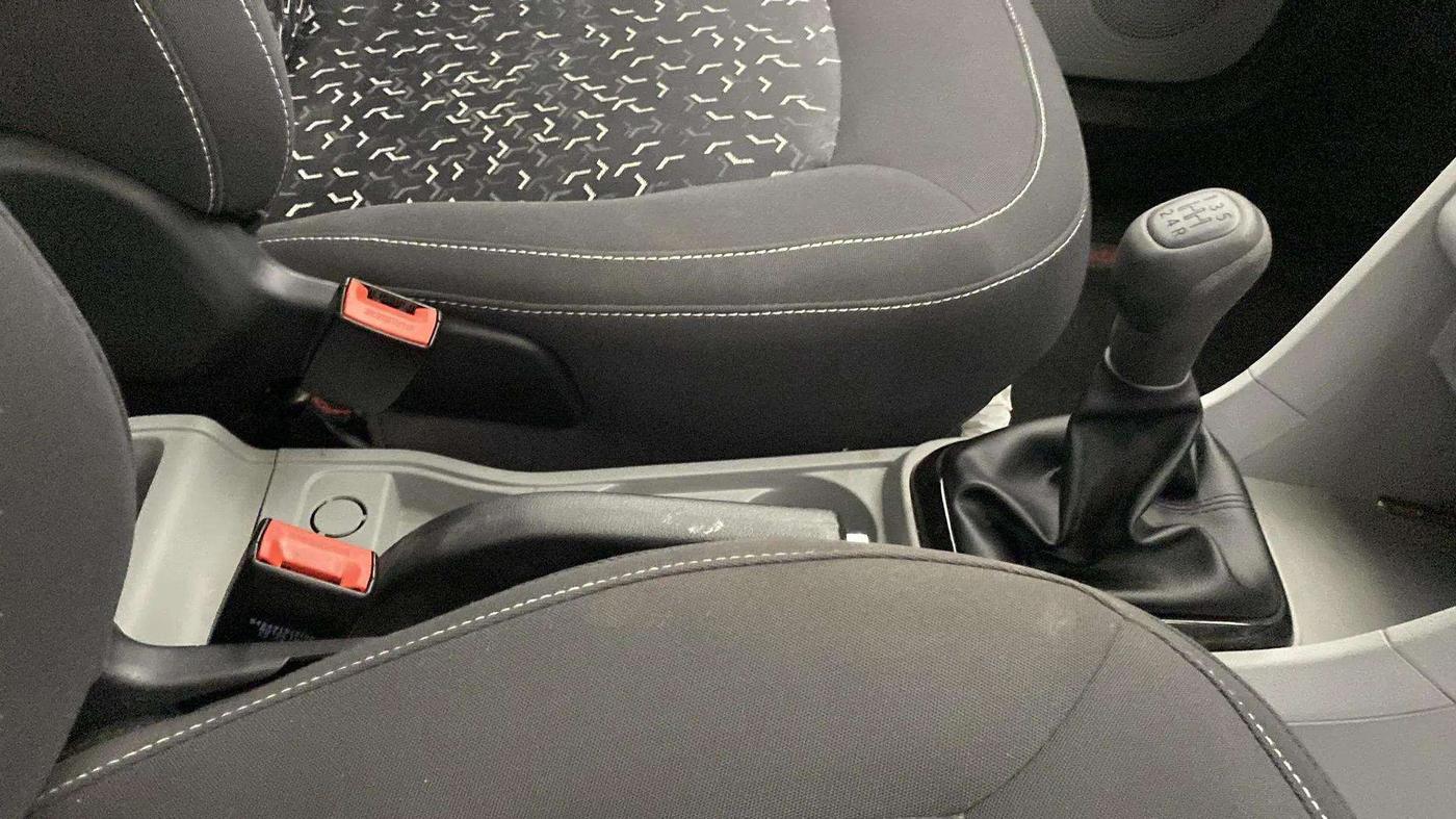 2024 Tata Tiago XE PETROL, Petrol, Manual, 13,036 km, Gear Lever