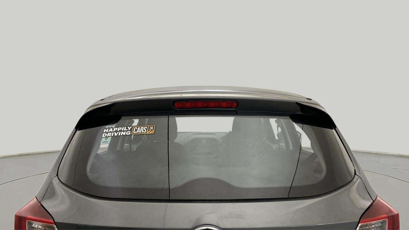 2024 Tata Tiago XE PETROL, Petrol, Manual, 13,036 km, Rear Windshield