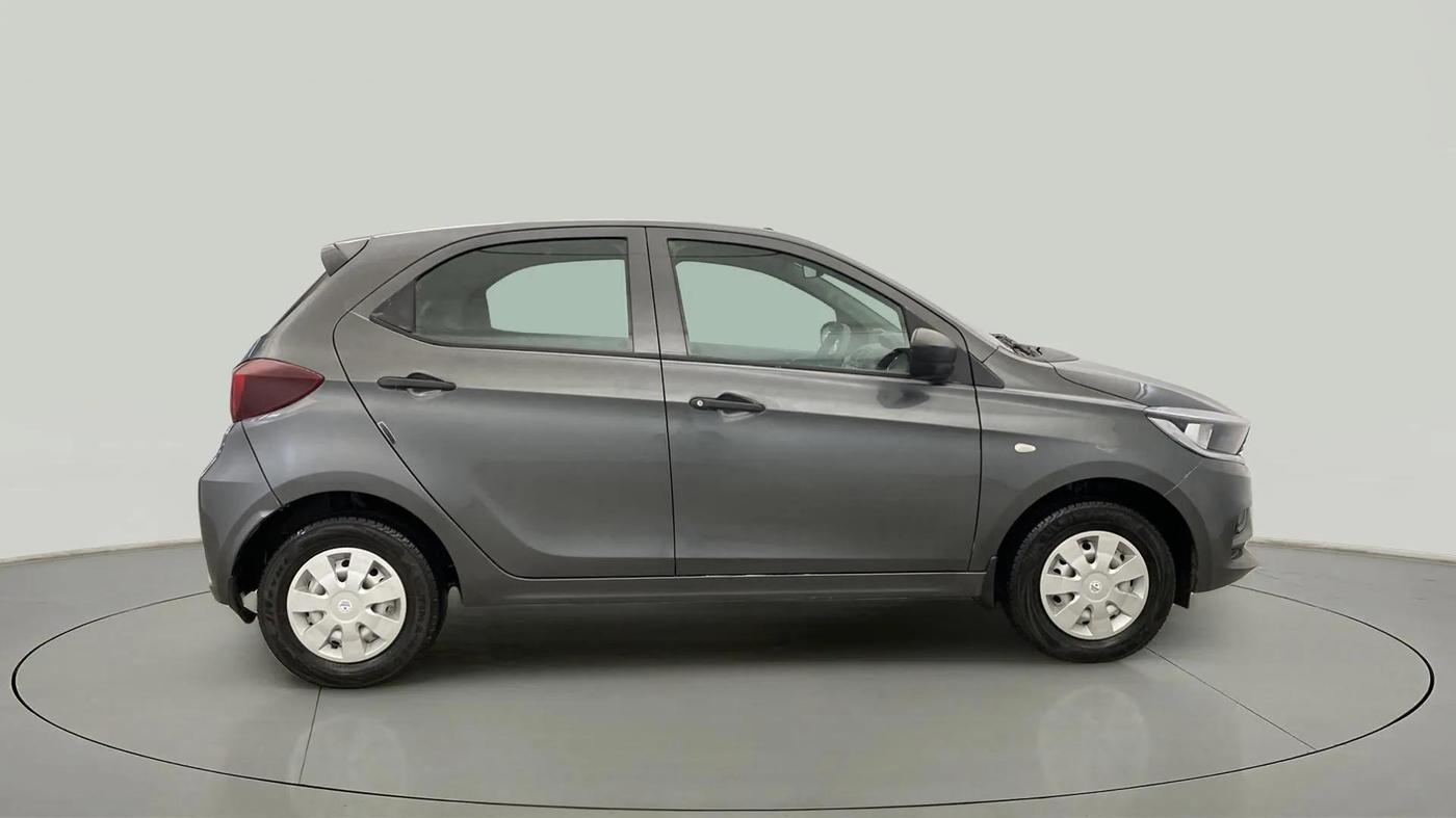 2024 Tata Tiago XE PETROL, Petrol, Manual, 13,036 km, Right Side View