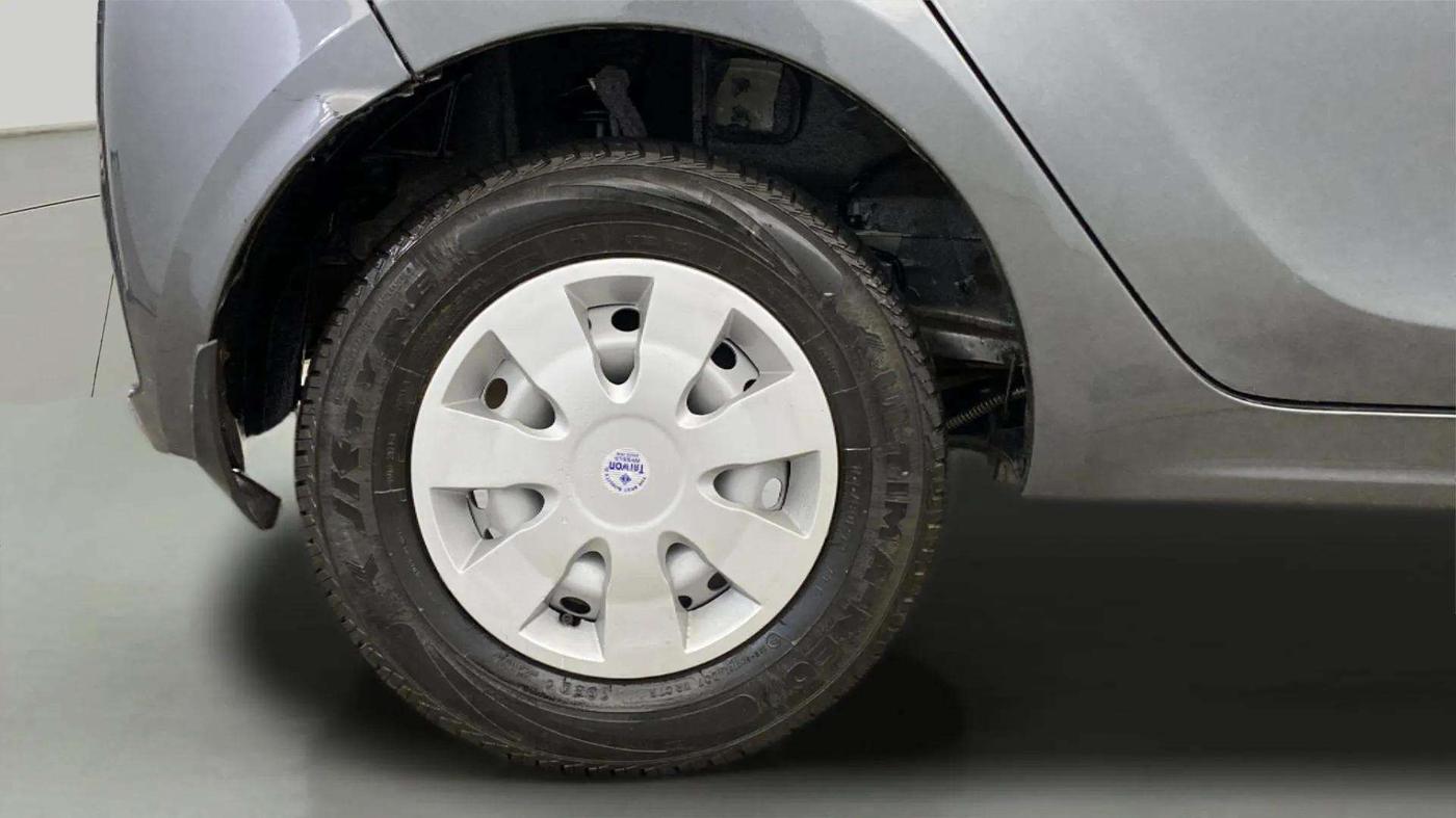 2024 Tata Tiago XE PETROL, Petrol, Manual, 13,036 km, Right Rear Wheel