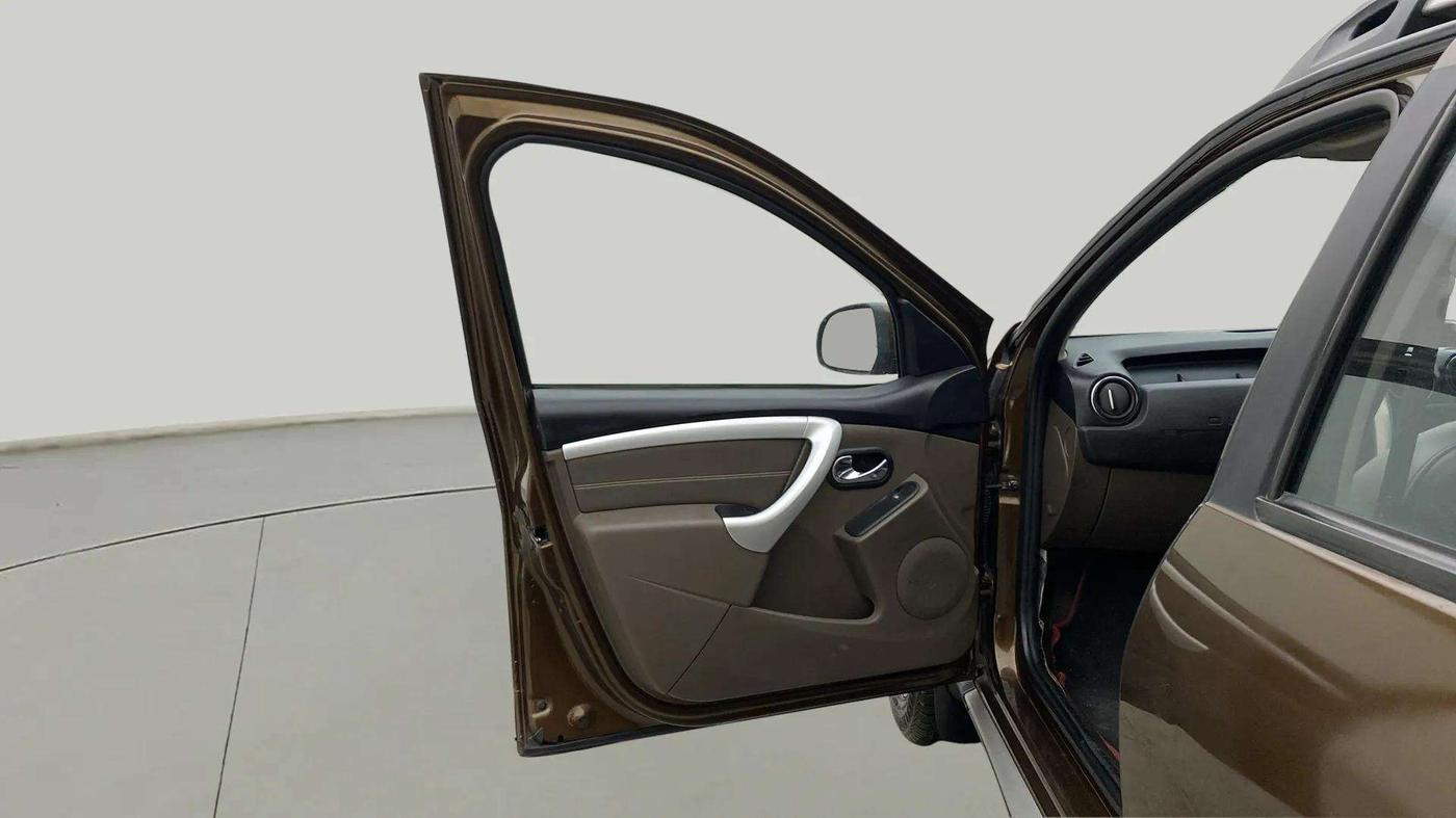 2018 Renault Duster 110 PS RXZ DIESEL, Diesel, Manual, 68,889 km, LHS Front Door